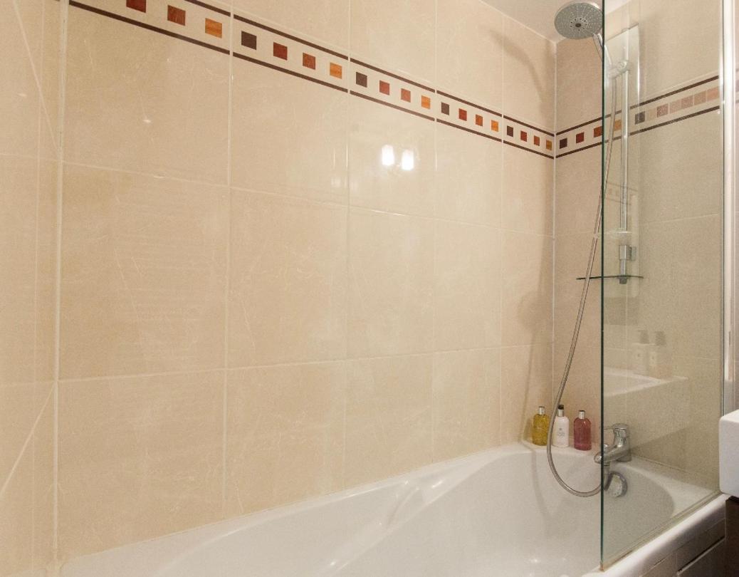 Luxury 3 Piece Garden Apartment In Cannes Marina Mandelieu La Napoule Bagian luar foto