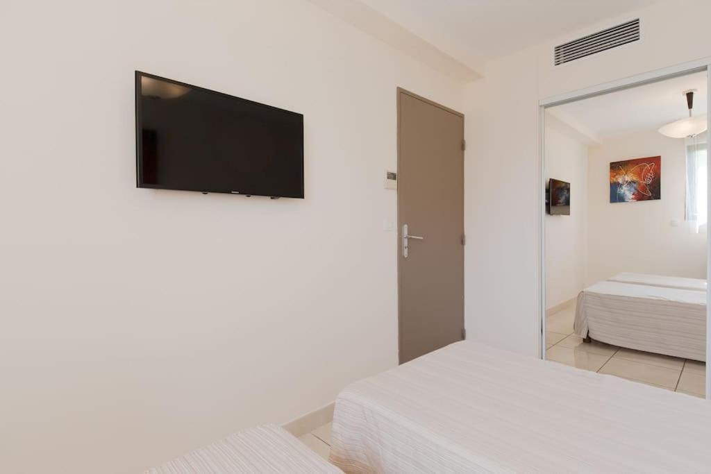 Luxury 3 Piece Garden Apartment In Cannes Marina Mandelieu La Napoule Bagian luar foto