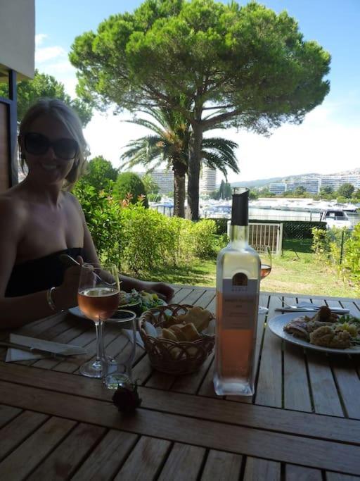 Luxury 3 Piece Garden Apartment In Cannes Marina Mandelieu La Napoule Bagian luar foto